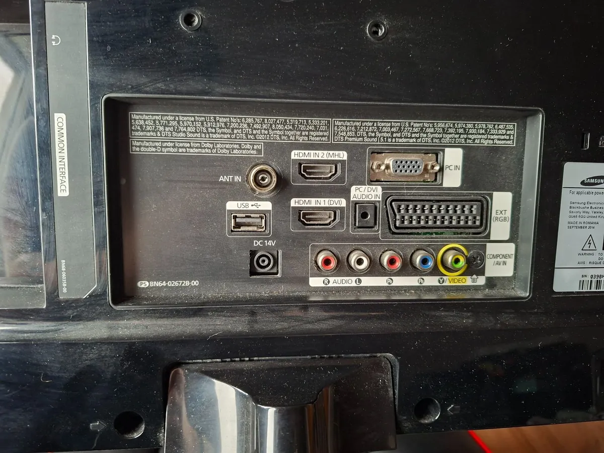 Samsung HDTV monitor - Image 4