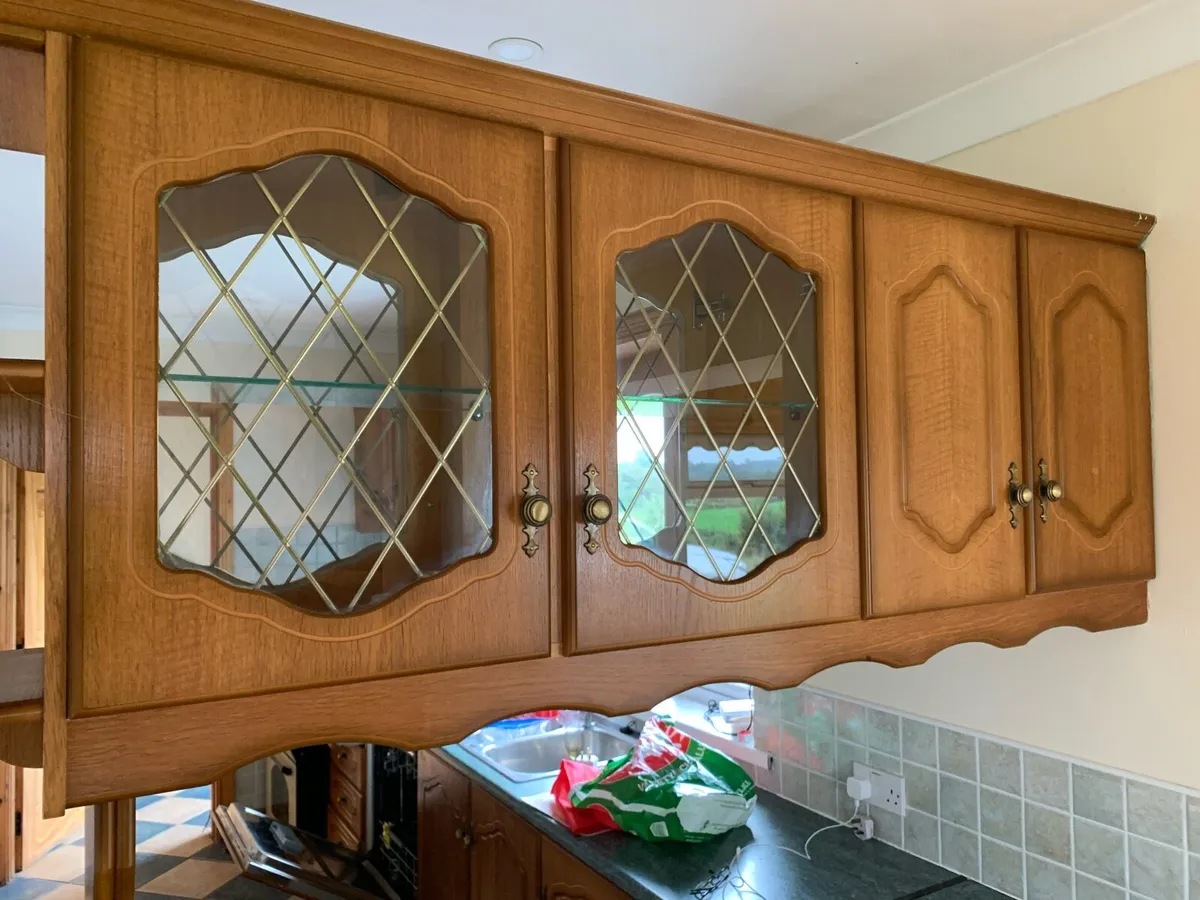 Oak Kitchen - Image 4