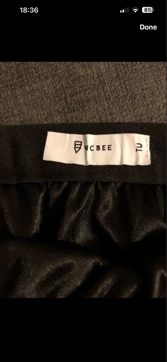 Ladies stunning skirt size 12 €15 - Image 3