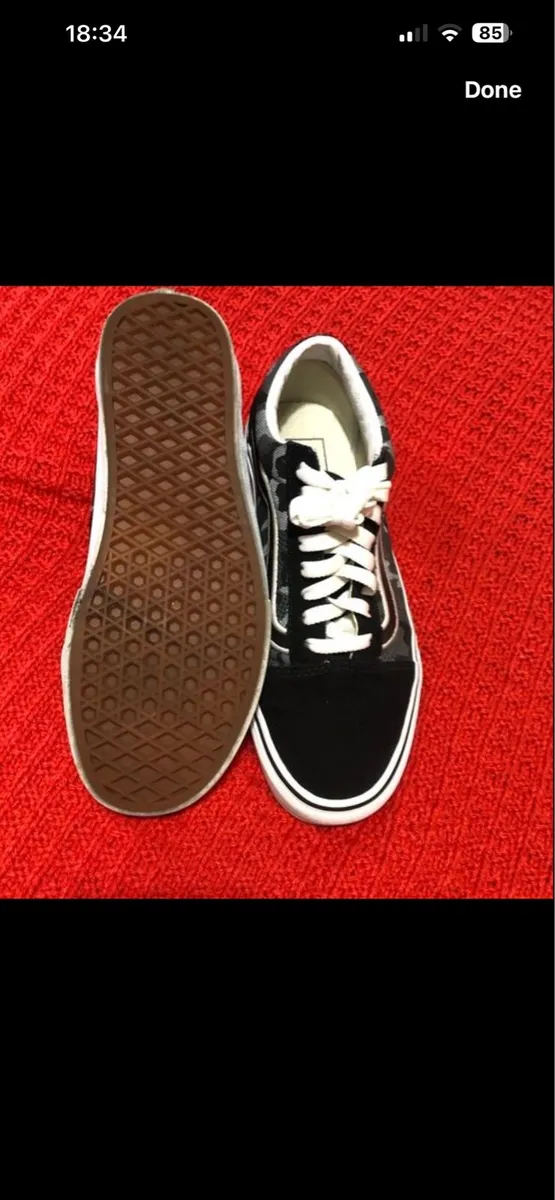 Mens vans trainers size 6 €30 - Image 1