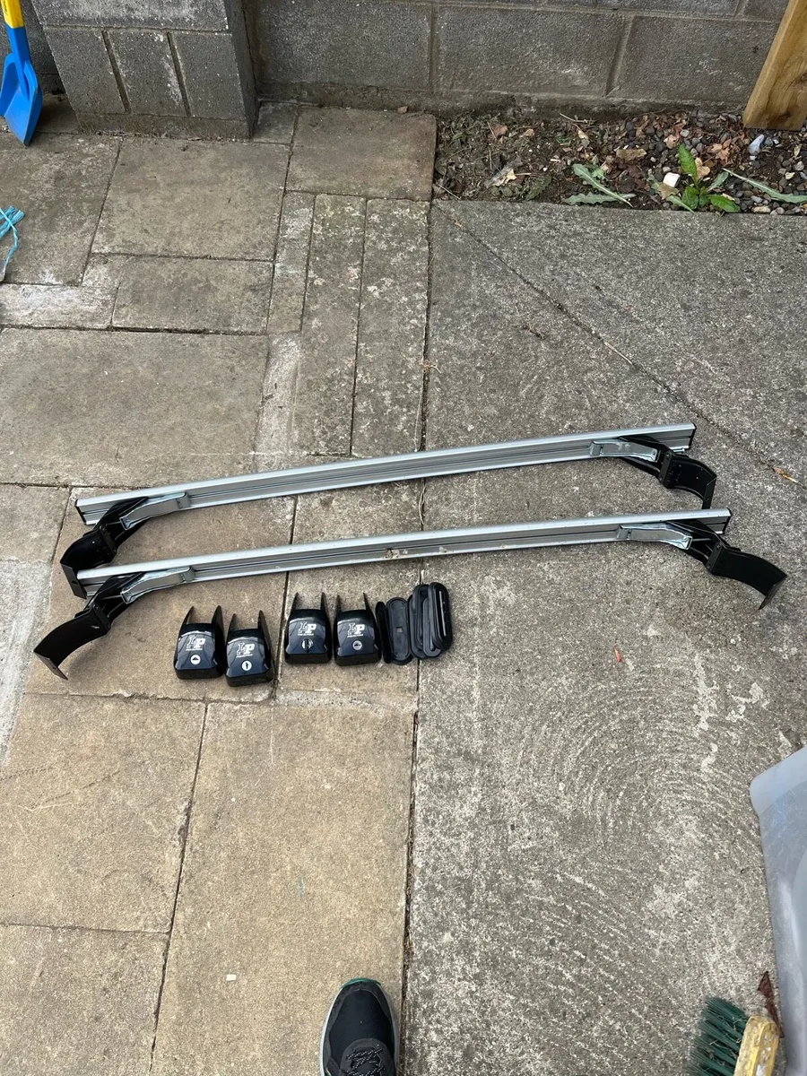 Roof rack - Image 1