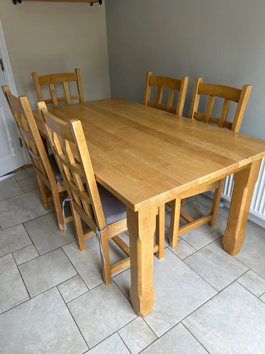 Solid wood dining table + 6 chairs - Image 1