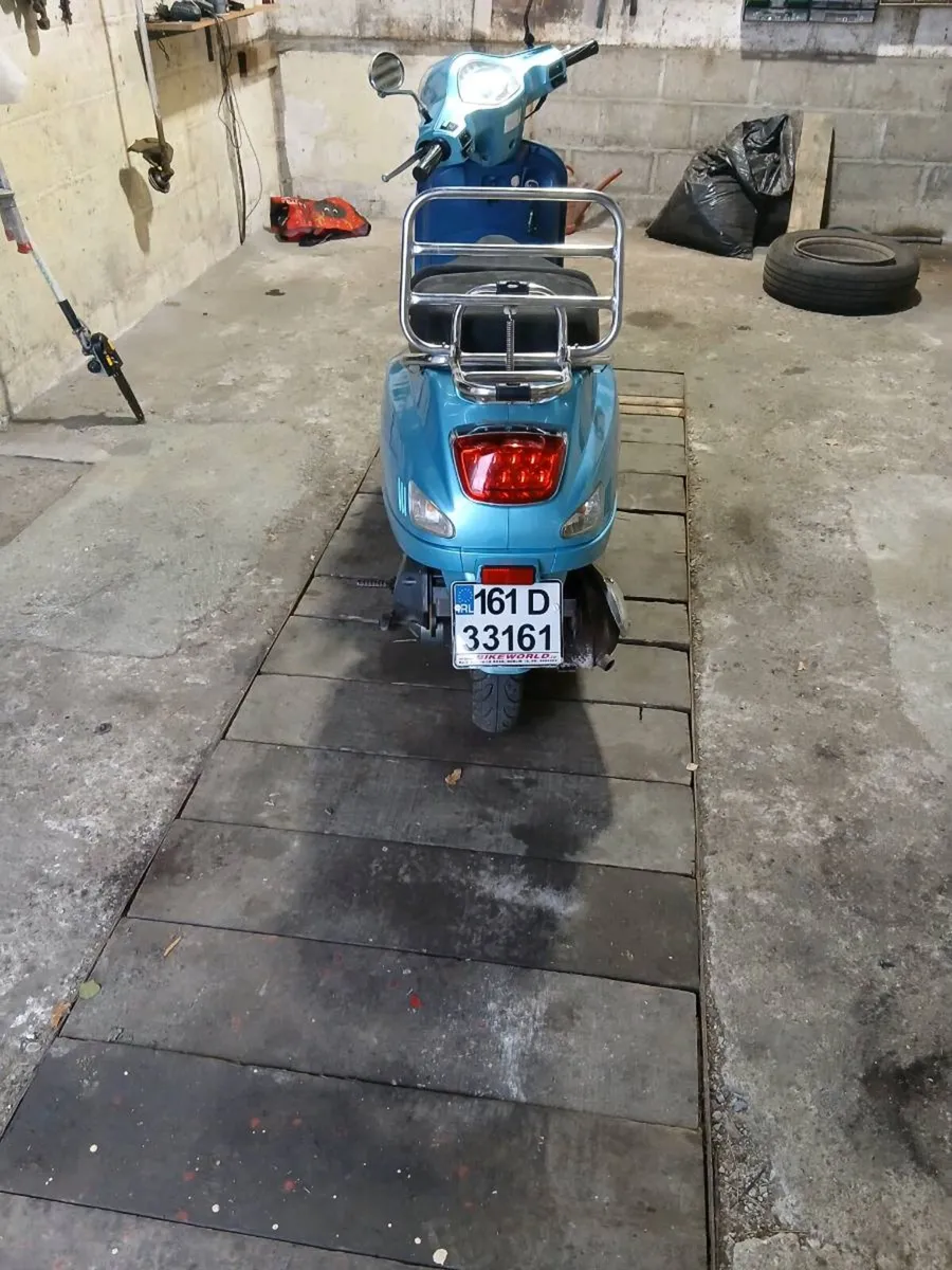 scooter - Image 2