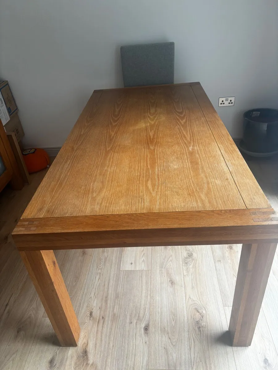 Oak table - Image 1