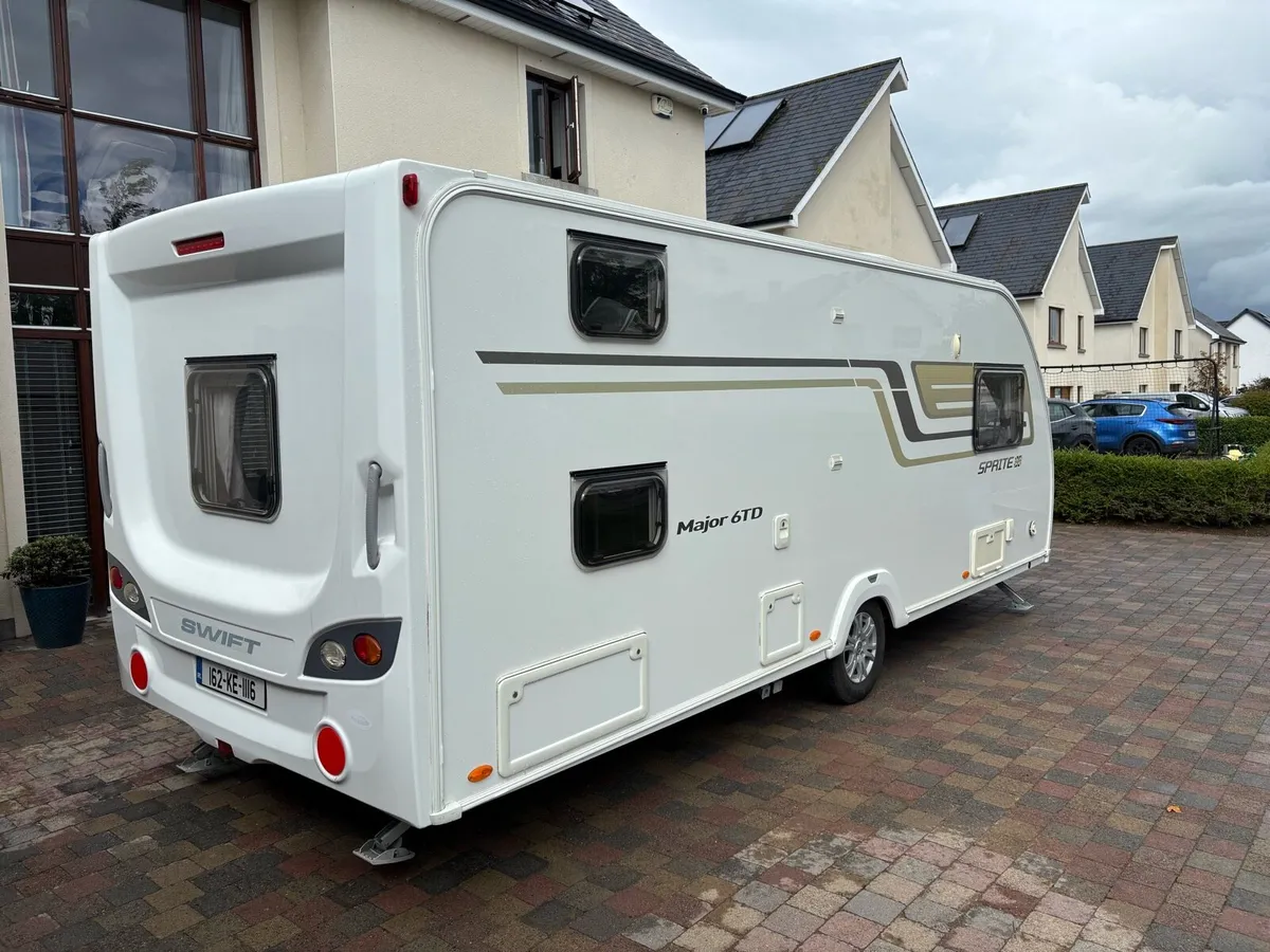 Sprite Major 6TD 6 berth Caravan - Image 4