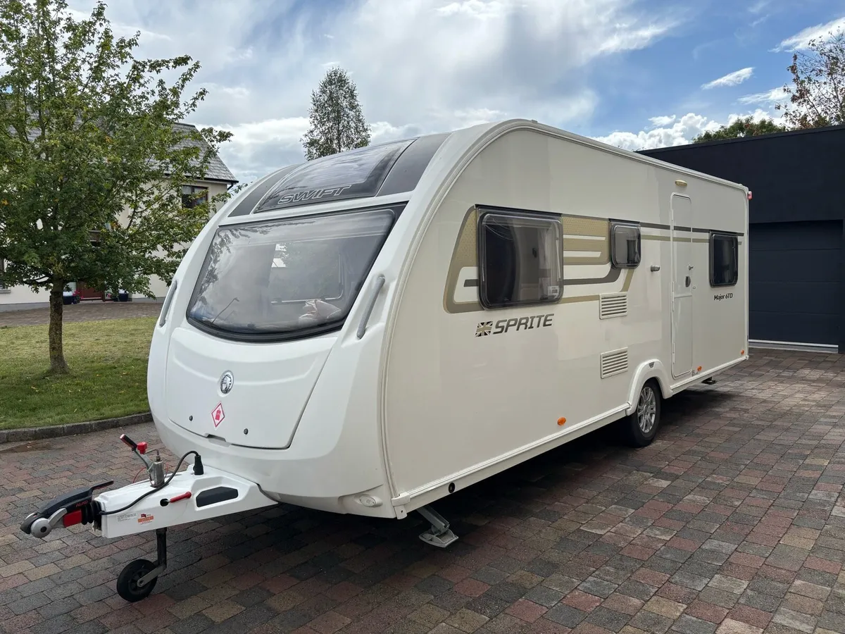 Sprite Major 6TD 6 berth Caravan - Image 1