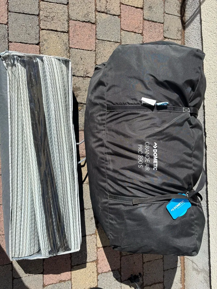 Dometic Rally Grande Air Pro 390 Awning - Image 2