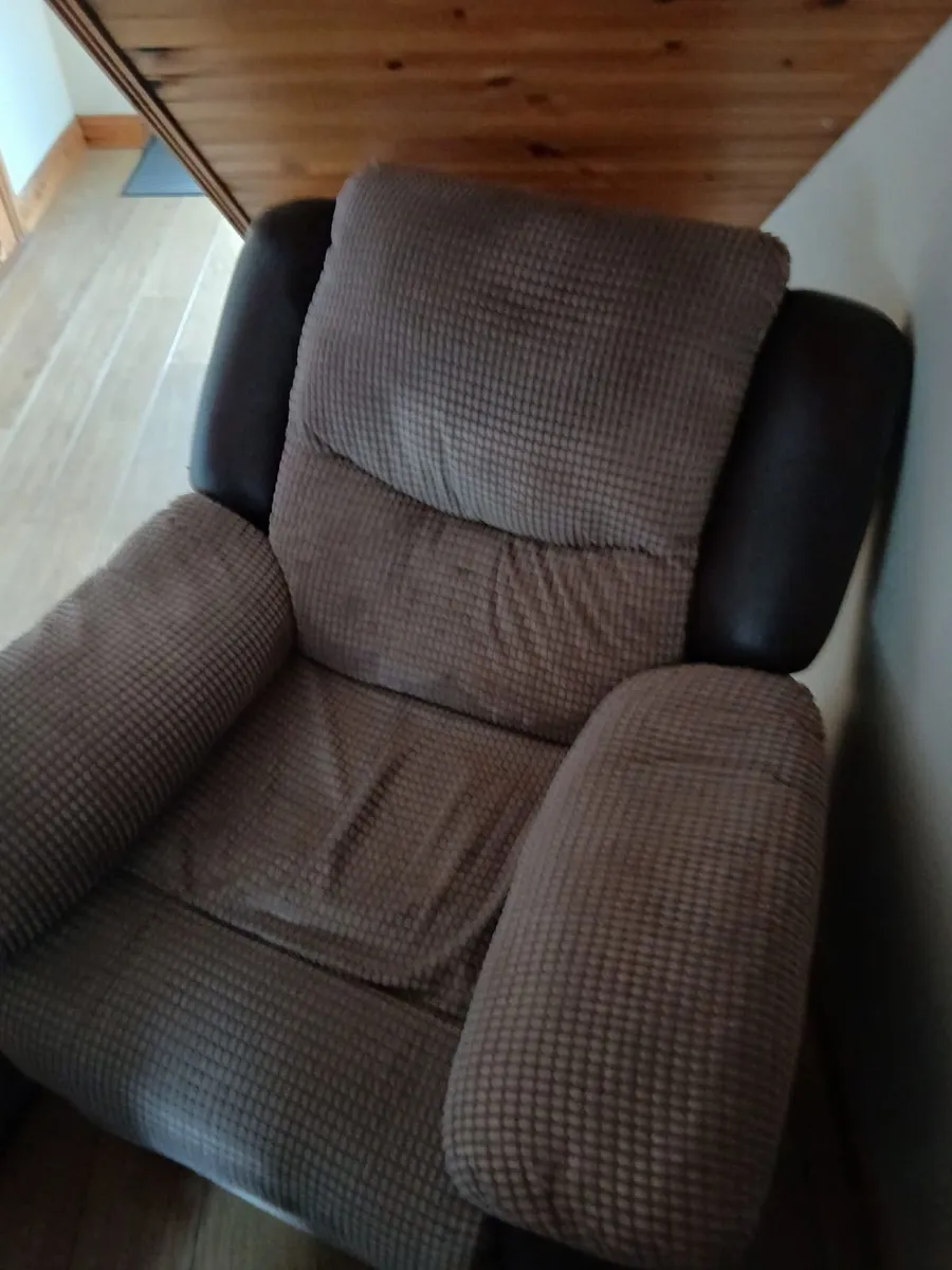 2 Free recliner Armchairs to take - Image 2