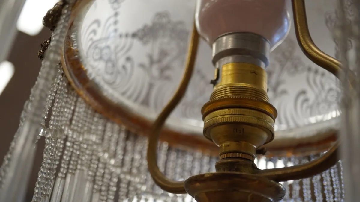 Vintage Brass Table Lamp - Image 3