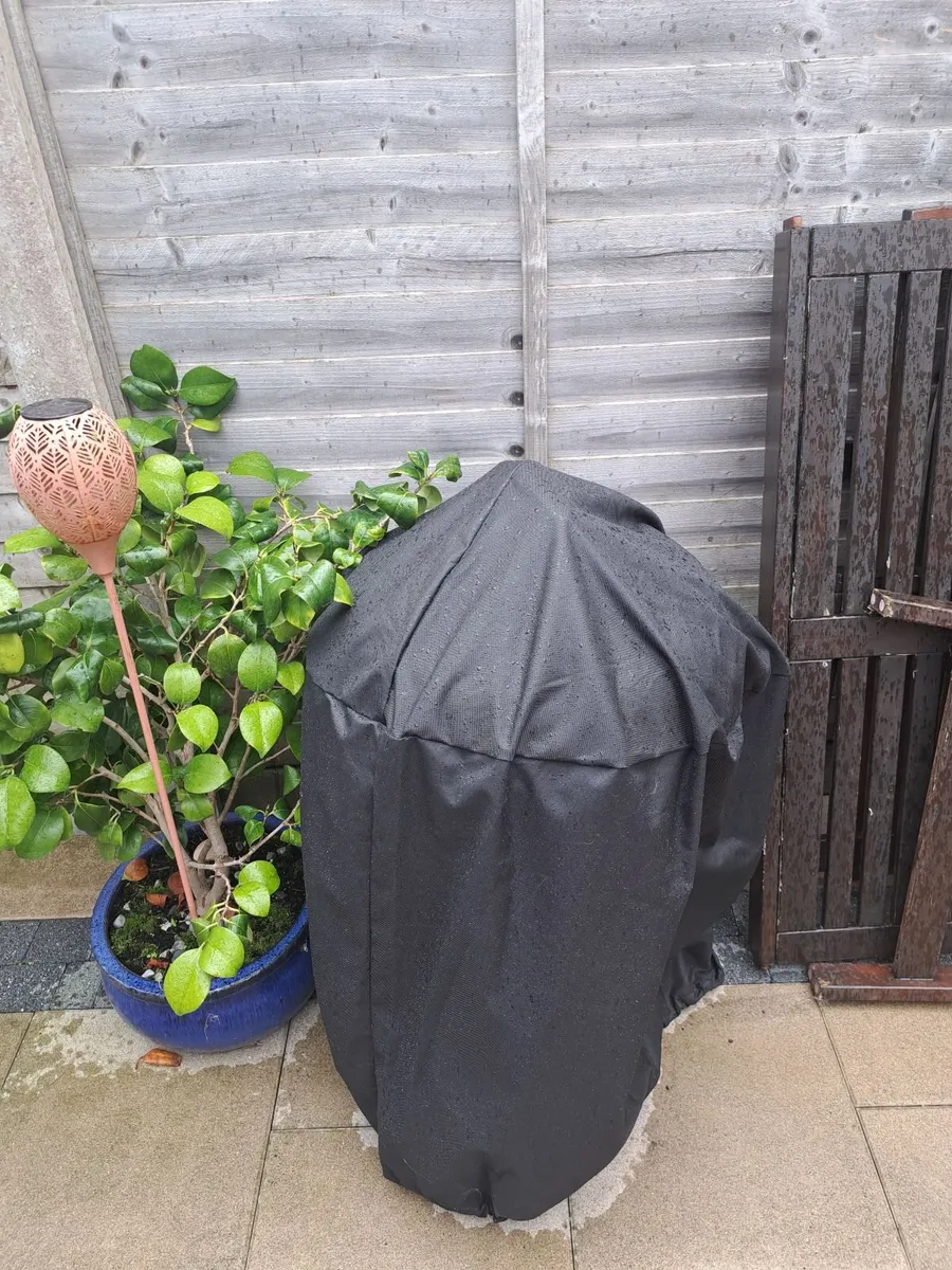 Weber Kettle Charcoal BBQ + Cover + Chimney - Image 3