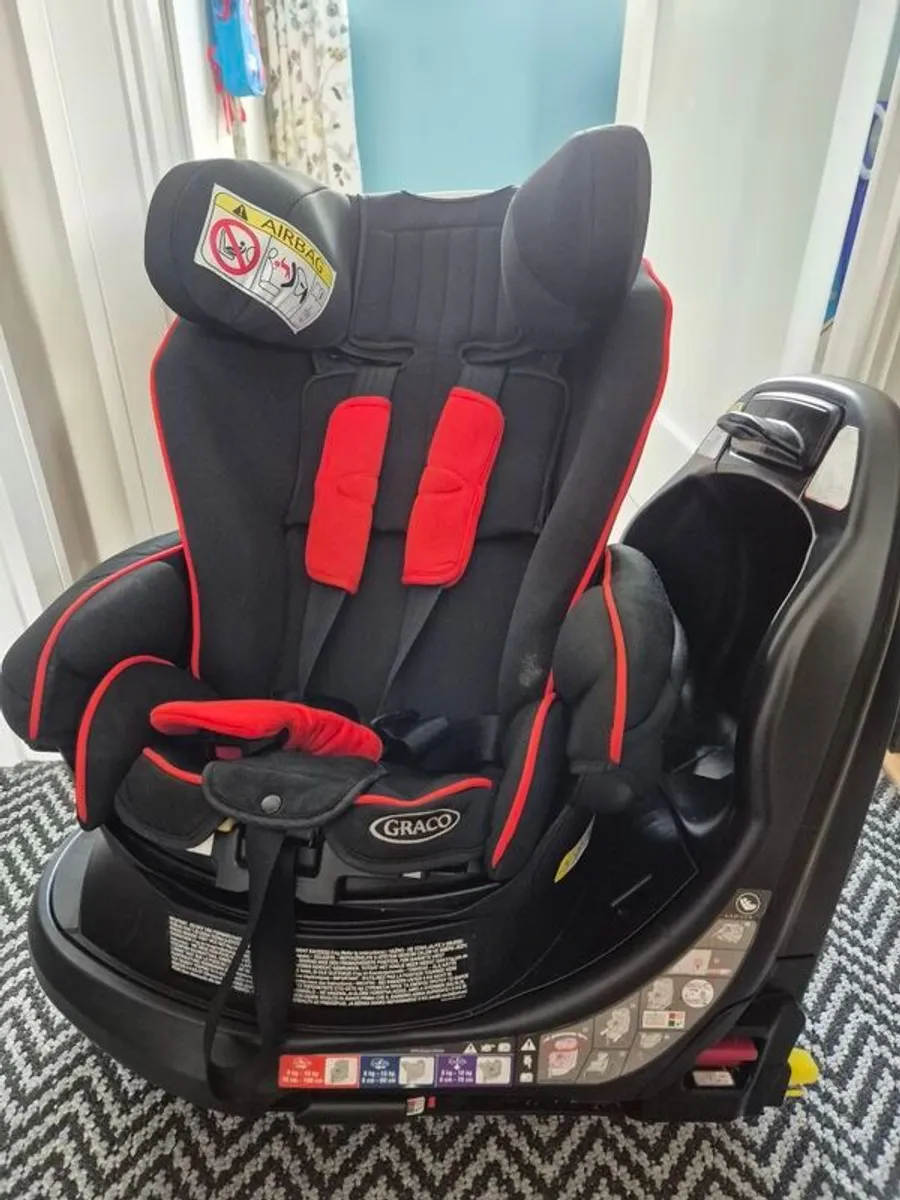 Graco 360 swivel car seat 0-18kg - Image 2