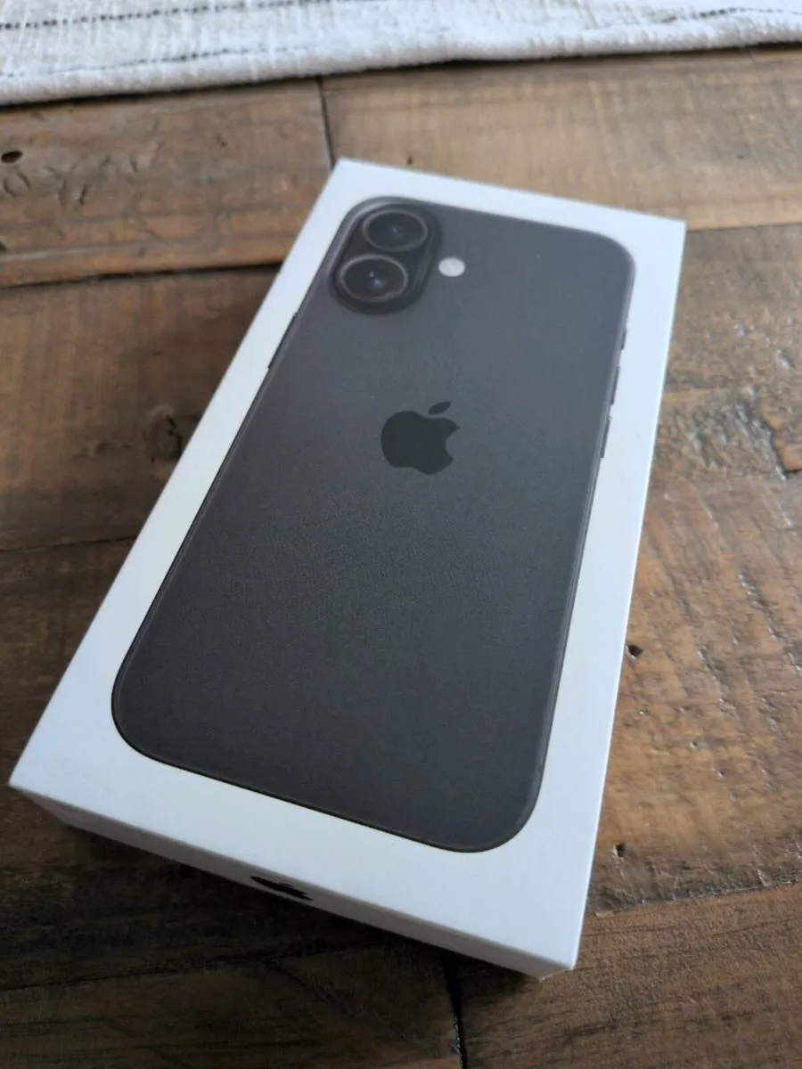 iPhone 16 128gb black sealed