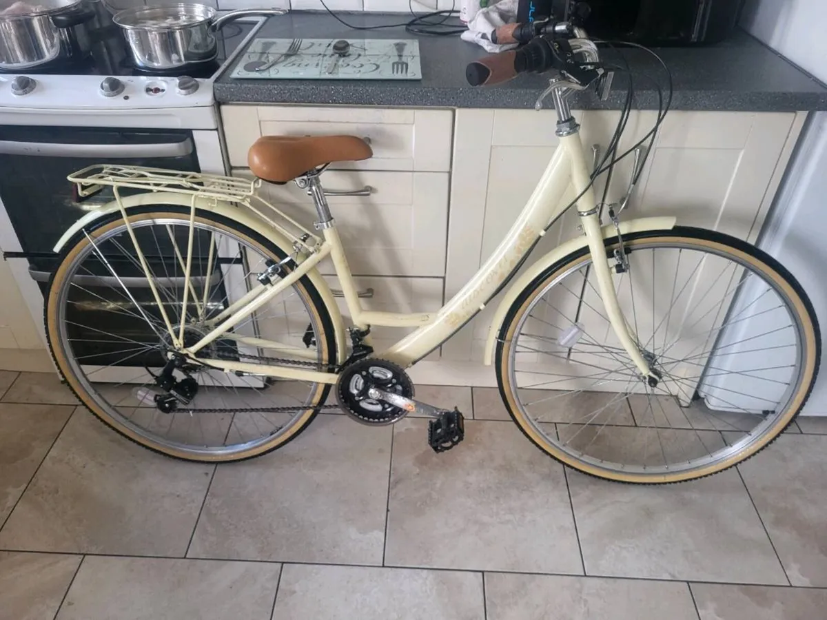 Ladies bike - Image 4