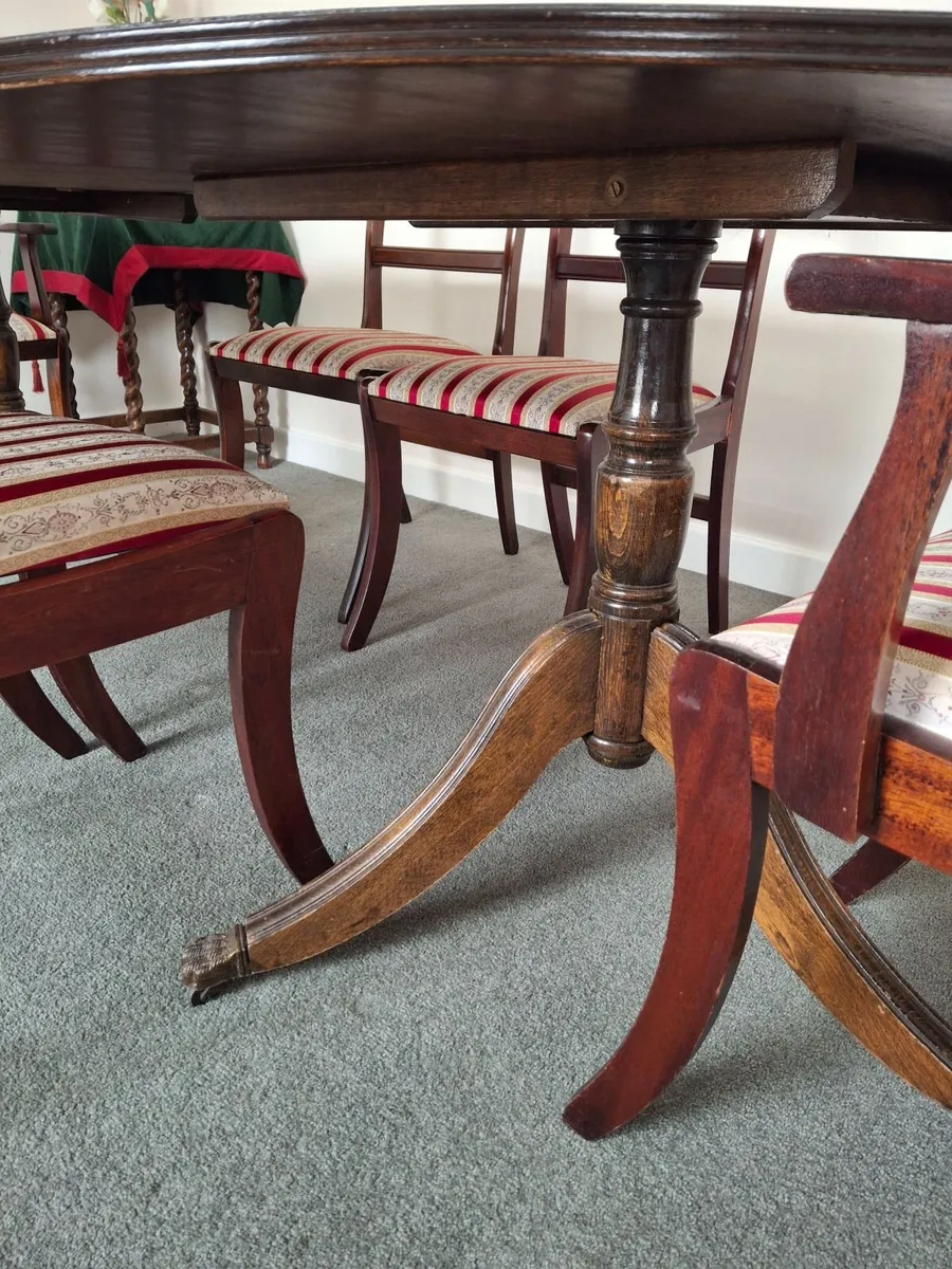 Mahogany dining table and 6 chairs - Image 4