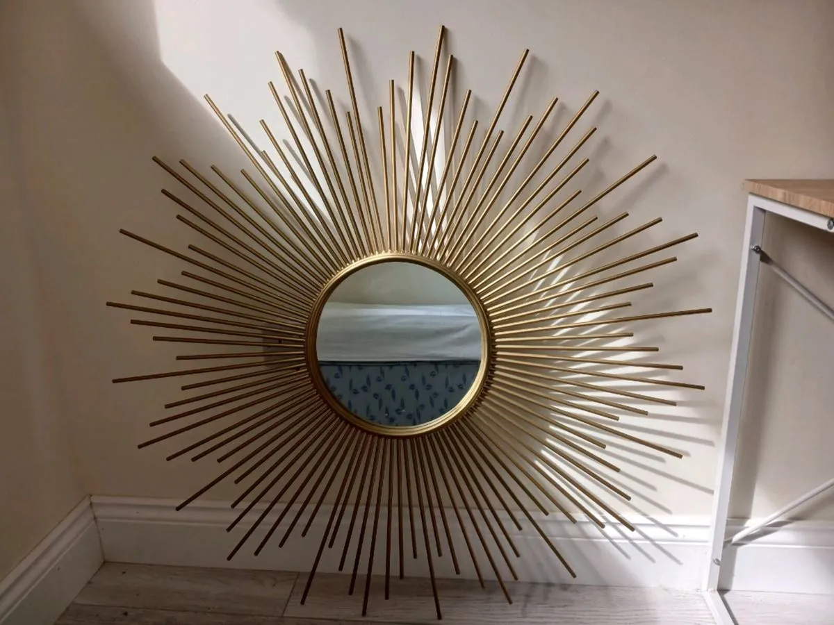Wall mirror - Image 1