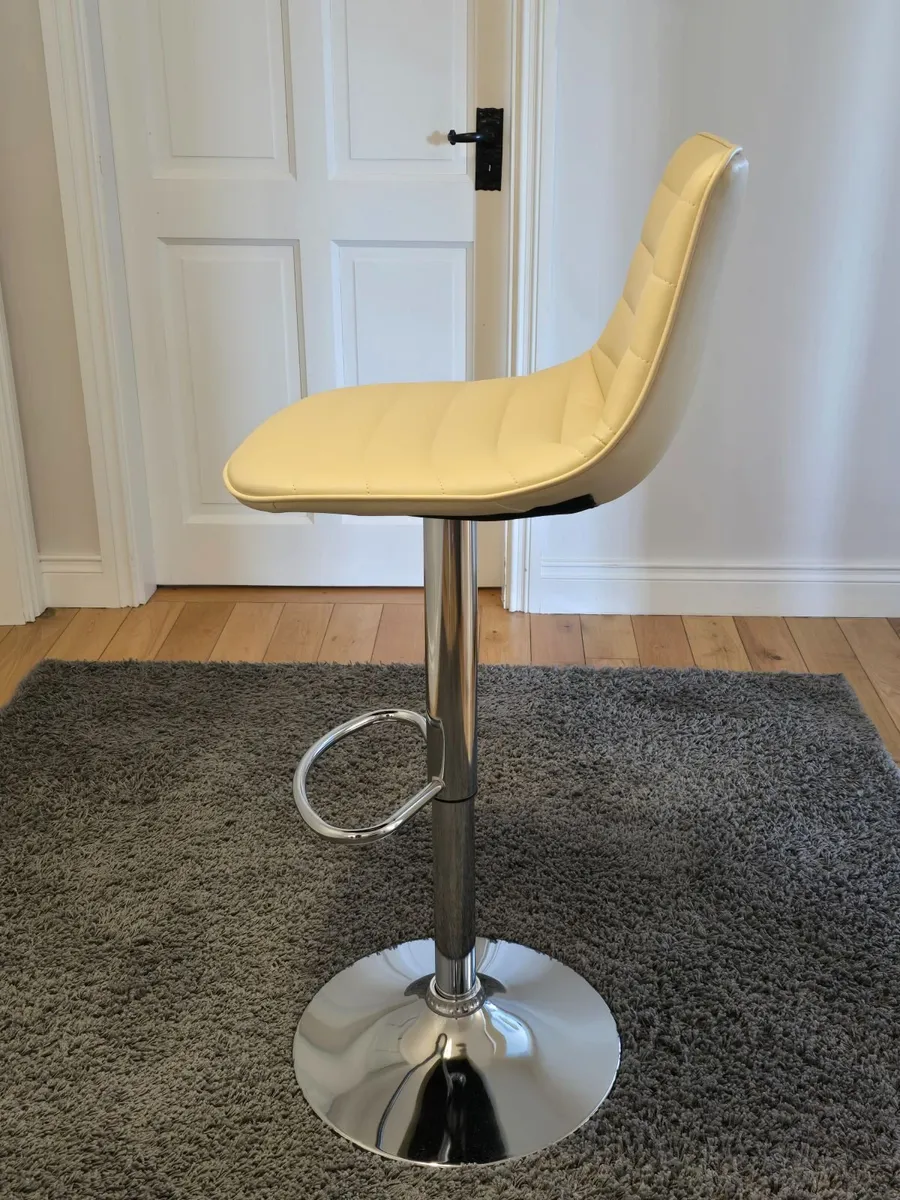 Bar Stools x 4 - Image 2