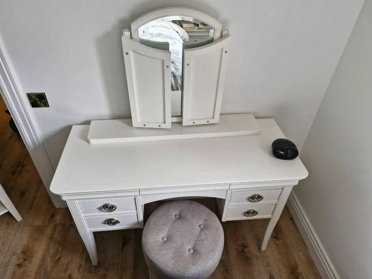 Dressing Table - Image 1