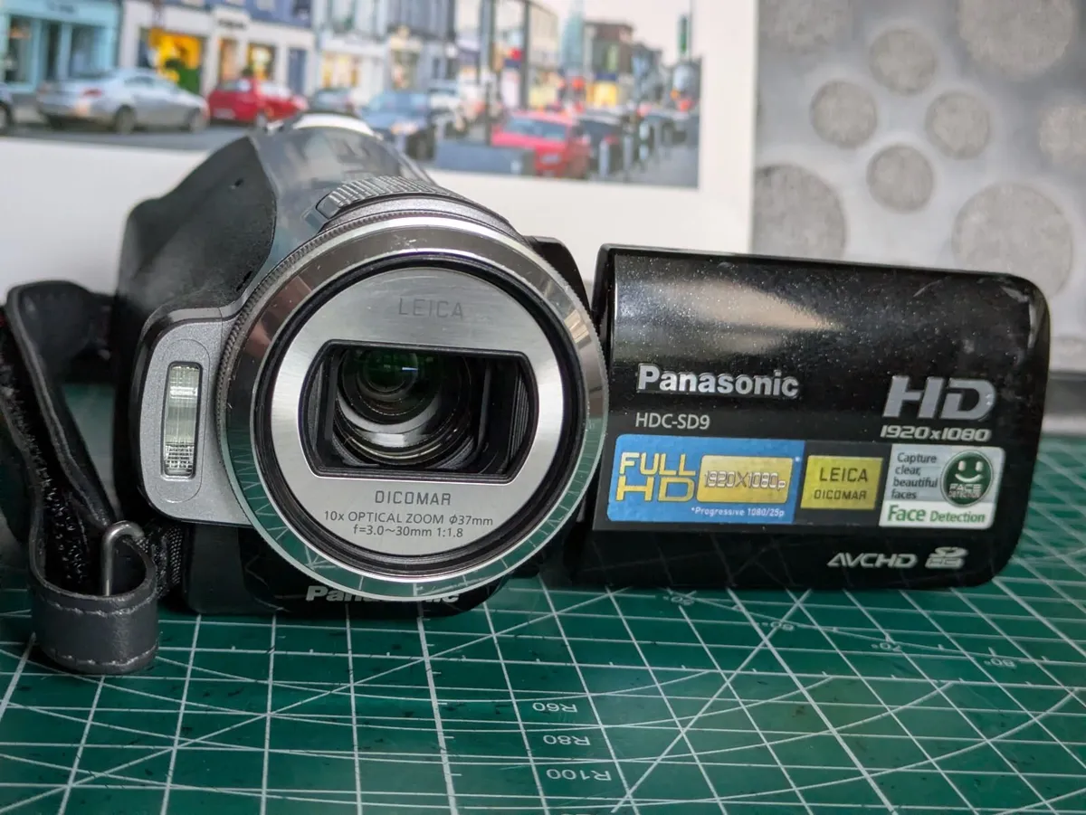 Panasonic HDC-SD9 3 CCD🌈 Camcorder Leica lens💥 - Image 1