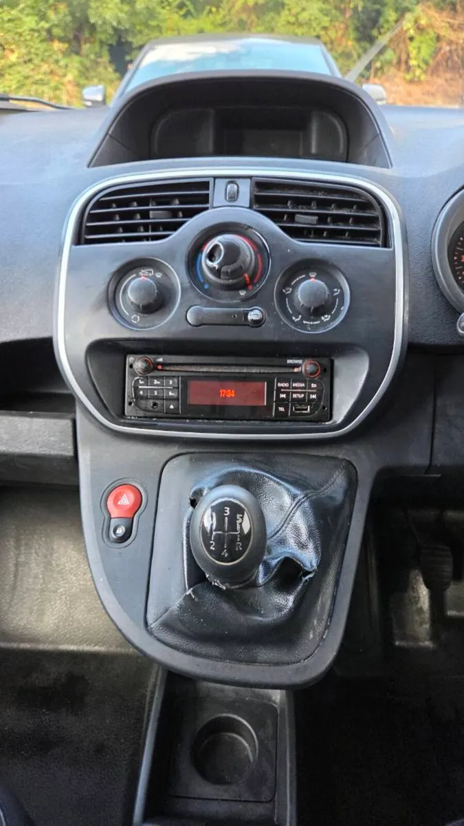172 Renault Kangoo, 03/27 CVRT - Image 3