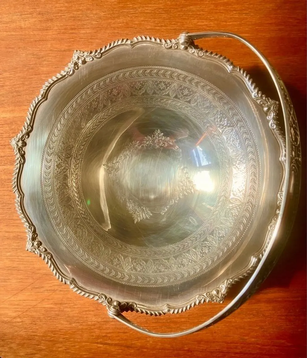 James Dixon & Sons Antique Silver Plated Metal Fruit Basket Centrepiece, Pattern 1587. - Image 2