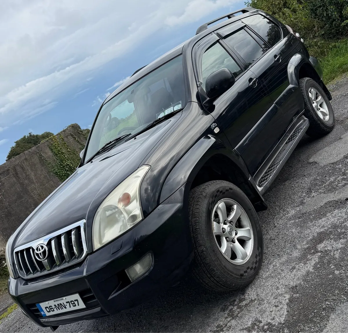 Landcruiser 5 Seater Commercial - Image 1