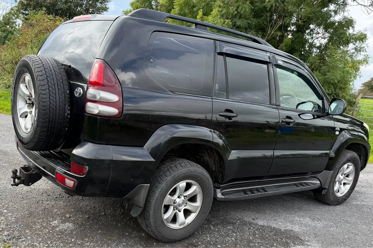 Landcruiser 5 Seater Commercial - Image 4