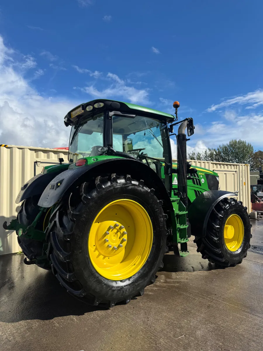 John Deere 6210R - Image 2