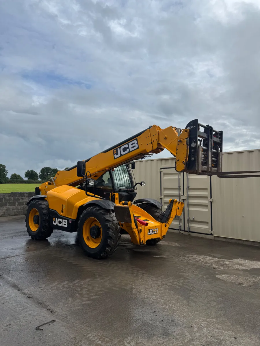 2023 JCB 540-140 - Image 2