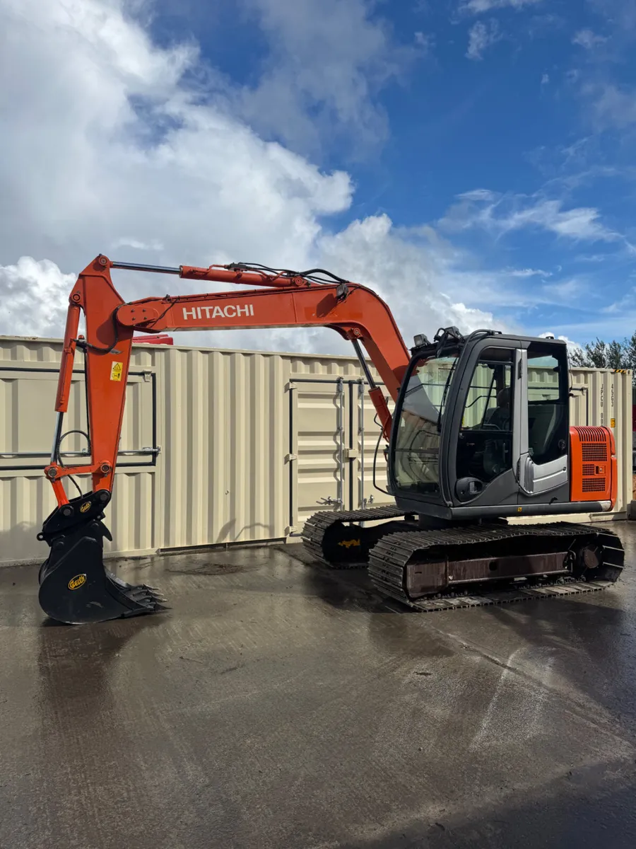 Hitachi ZX70 - Image 1