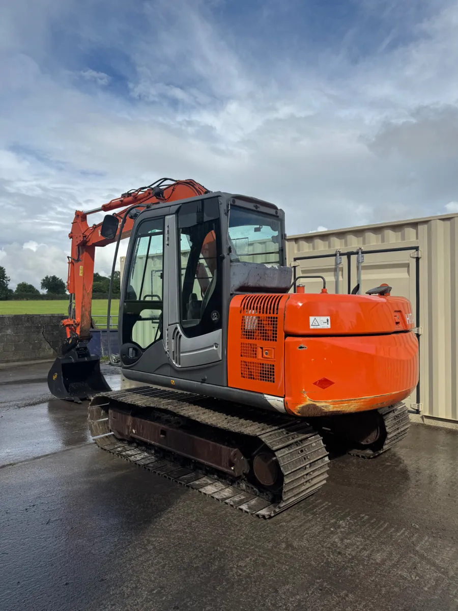 Hitachi ZX70 - Image 2