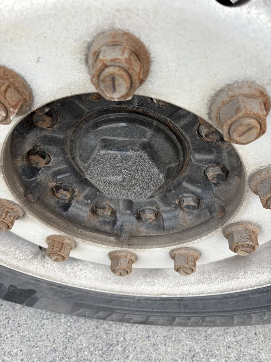 Sdc 42 ft steering axle flat tested 12 months - Image 4