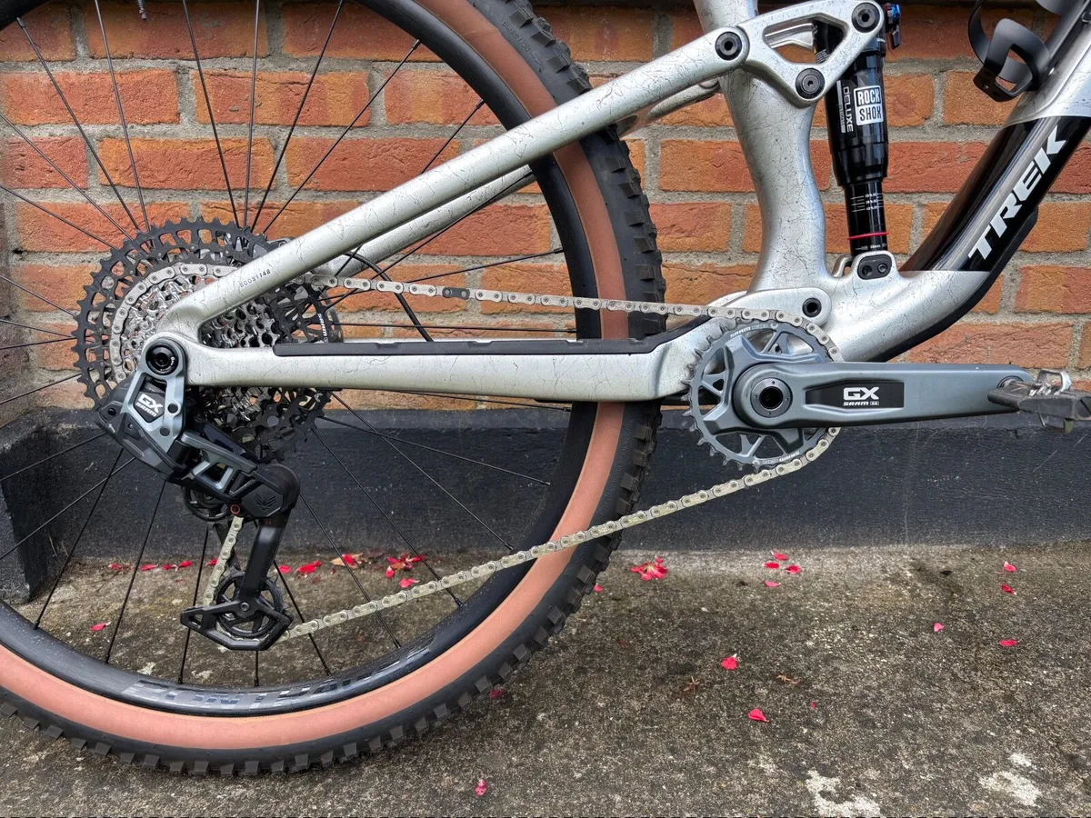 Trek Top Fuel 9.8 - Image 2