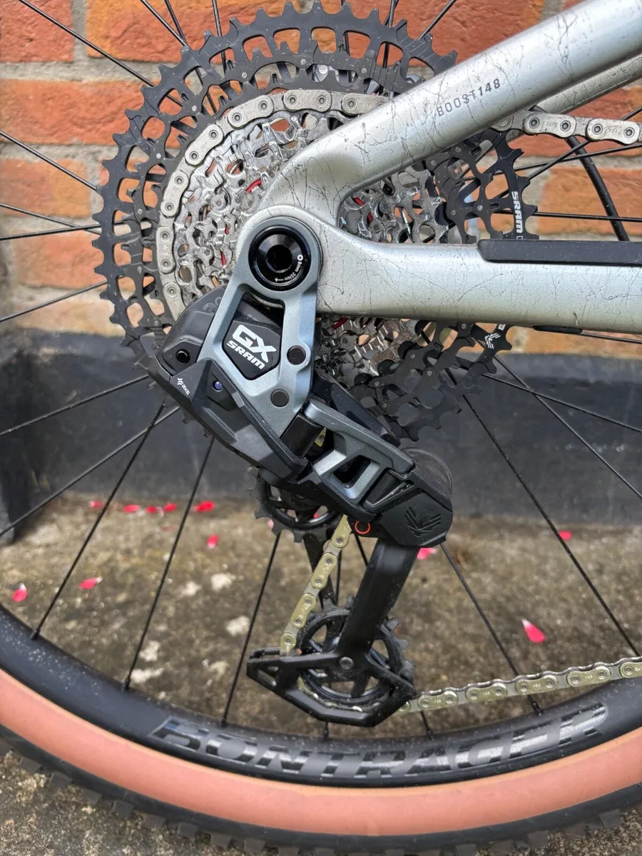 Trek Top Fuel 9.8 - Image 1