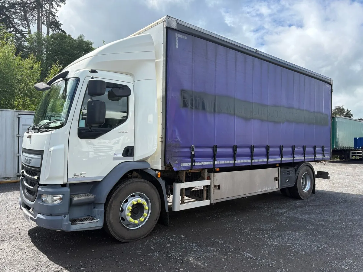 2018 Daf CF 320 6x2 Rigid Lorry c/w Moffett Kit - Image 4