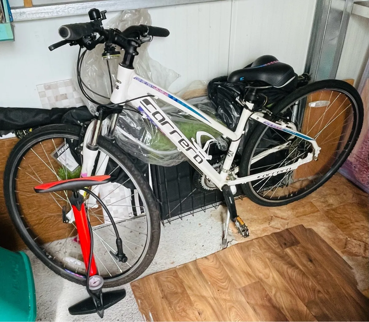 Carrera Crossfire Ladies’ Bike – Barely Used - Image 1