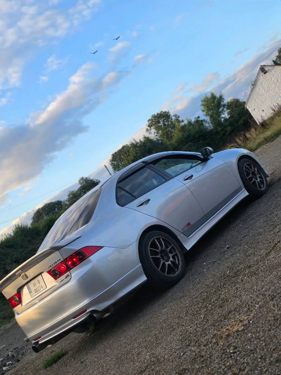 Honda accord euro r cheap - Image 3