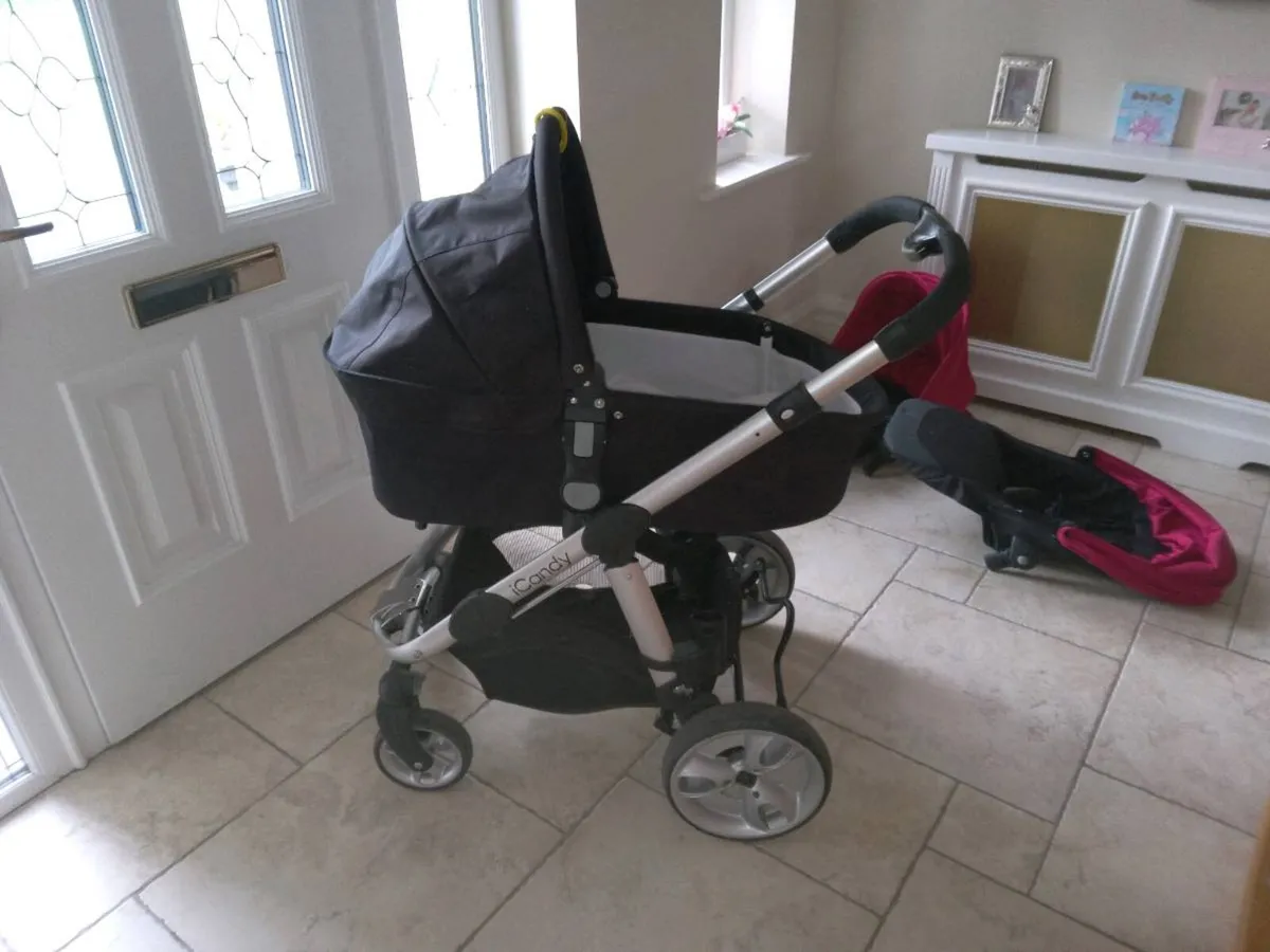 I Candy buggy plus more baby stuff - Image 2