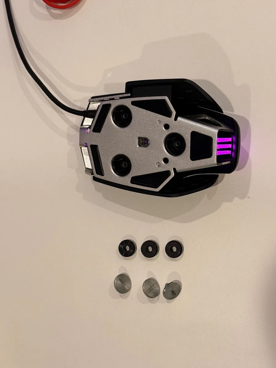 Corsair M65 ELITE RGB Gaming Mouse - Image 2