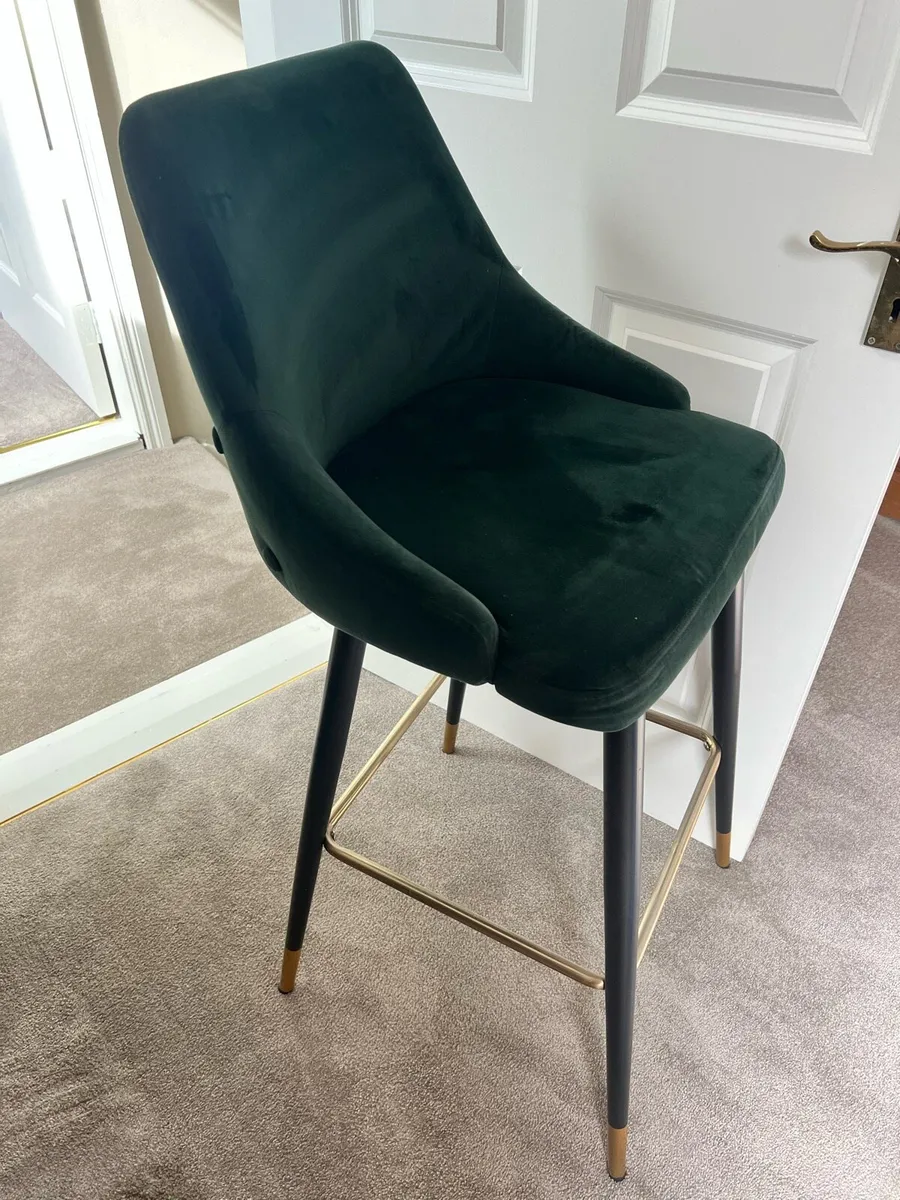 Household Furniture - Image 1