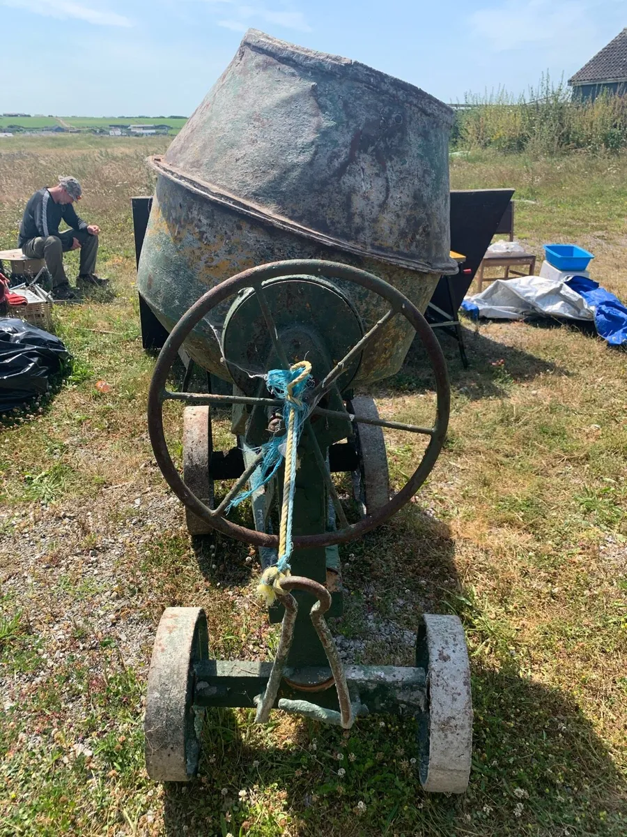 Cement mixer - Image 4