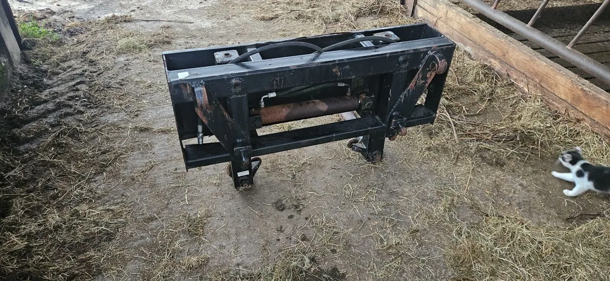 Hydraulic Bale Handler - Image 2