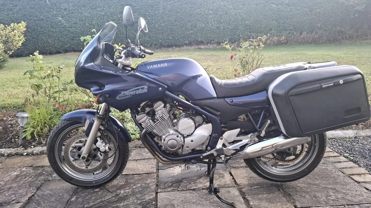 YAMAHA XJ 600 - Image 2