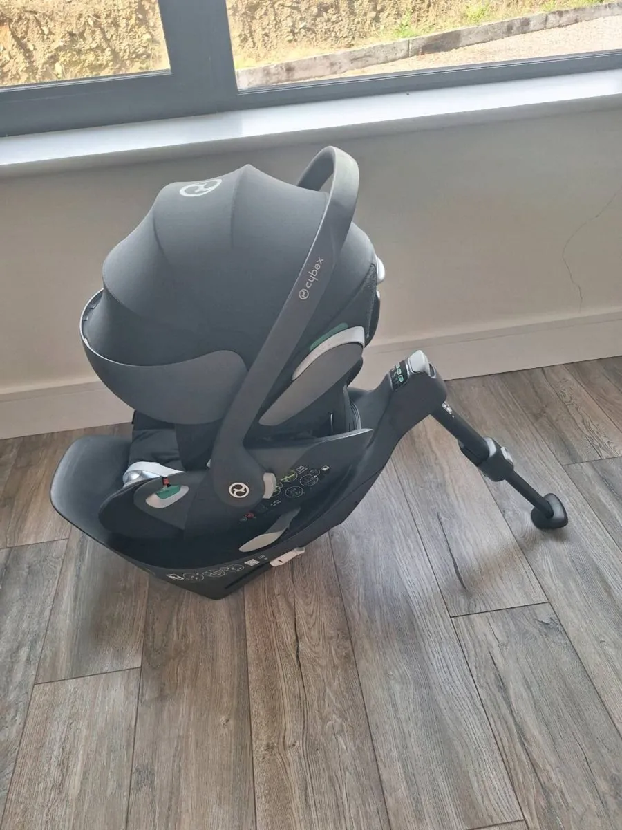 Cybex Cloud Z2 i-Size Car Seat + Base Z2 - Image 1
