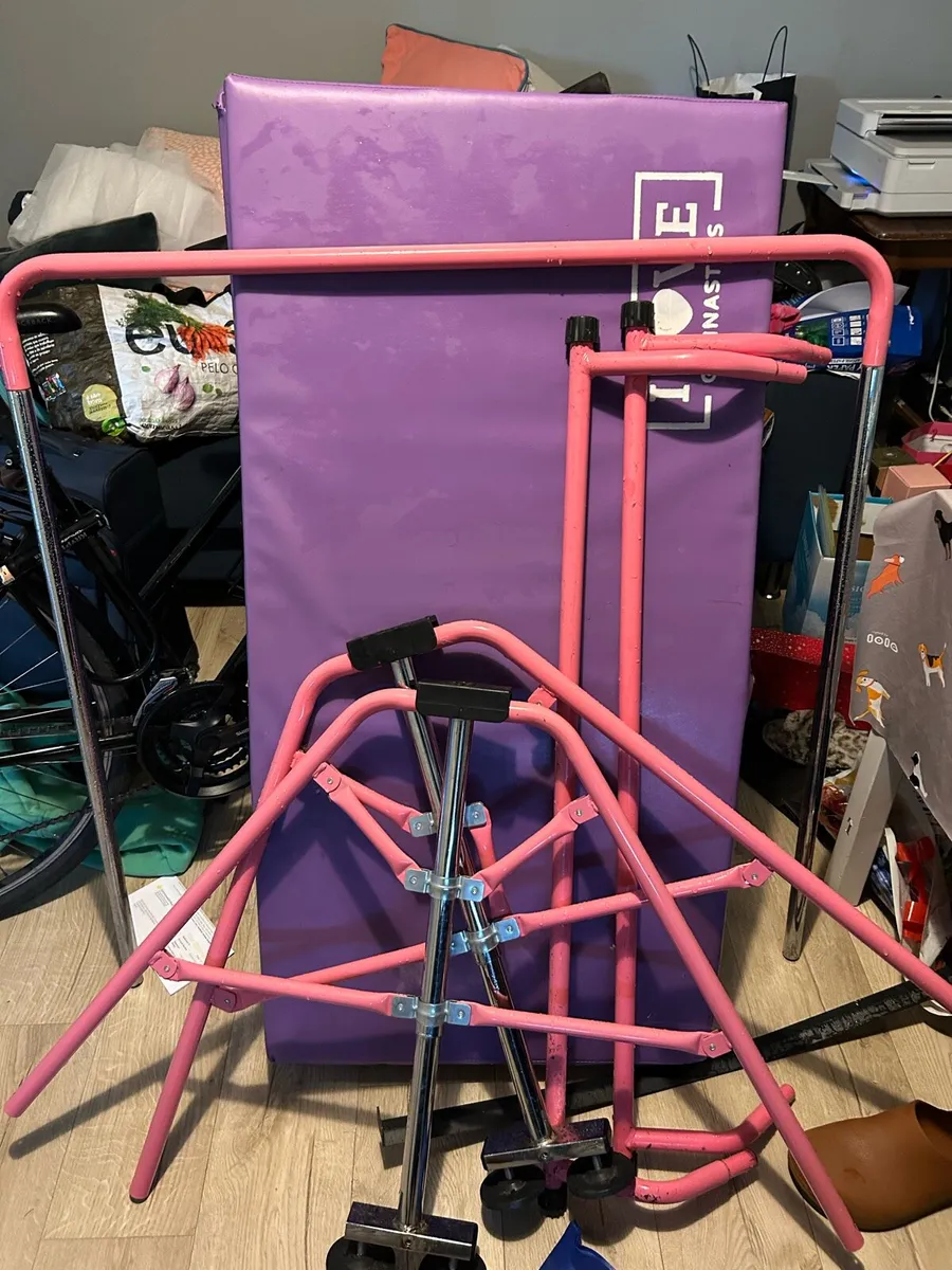 Kids gymnastics apparatus