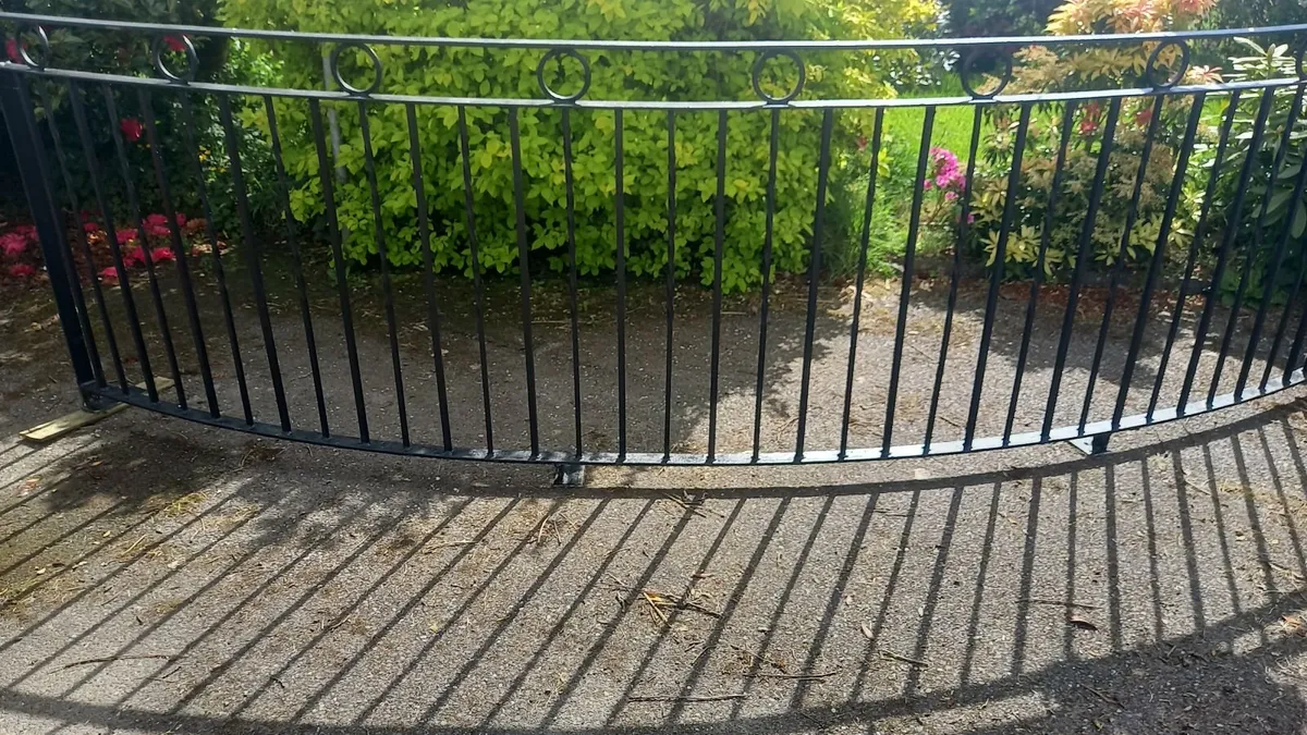 Wrought iron - Image 2