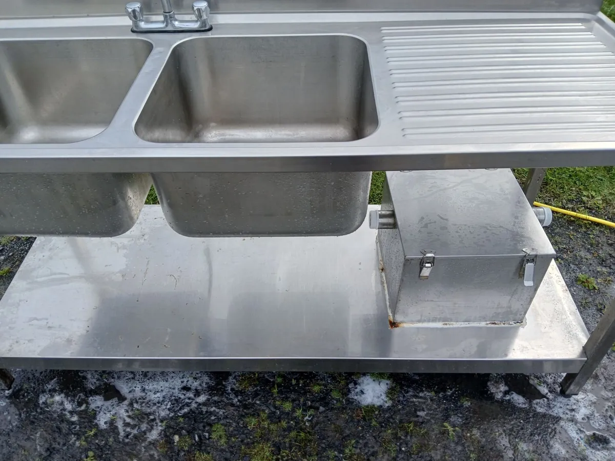 Staneless steel cabbinet double sink unit complete - Image 1