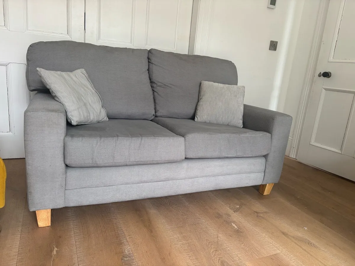 Couch/Sofa - Image 1