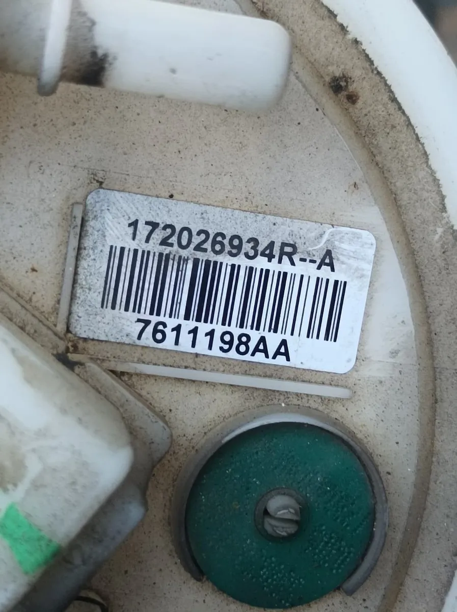 Used fuel pump  Original for renault Master 2015 - Image 2