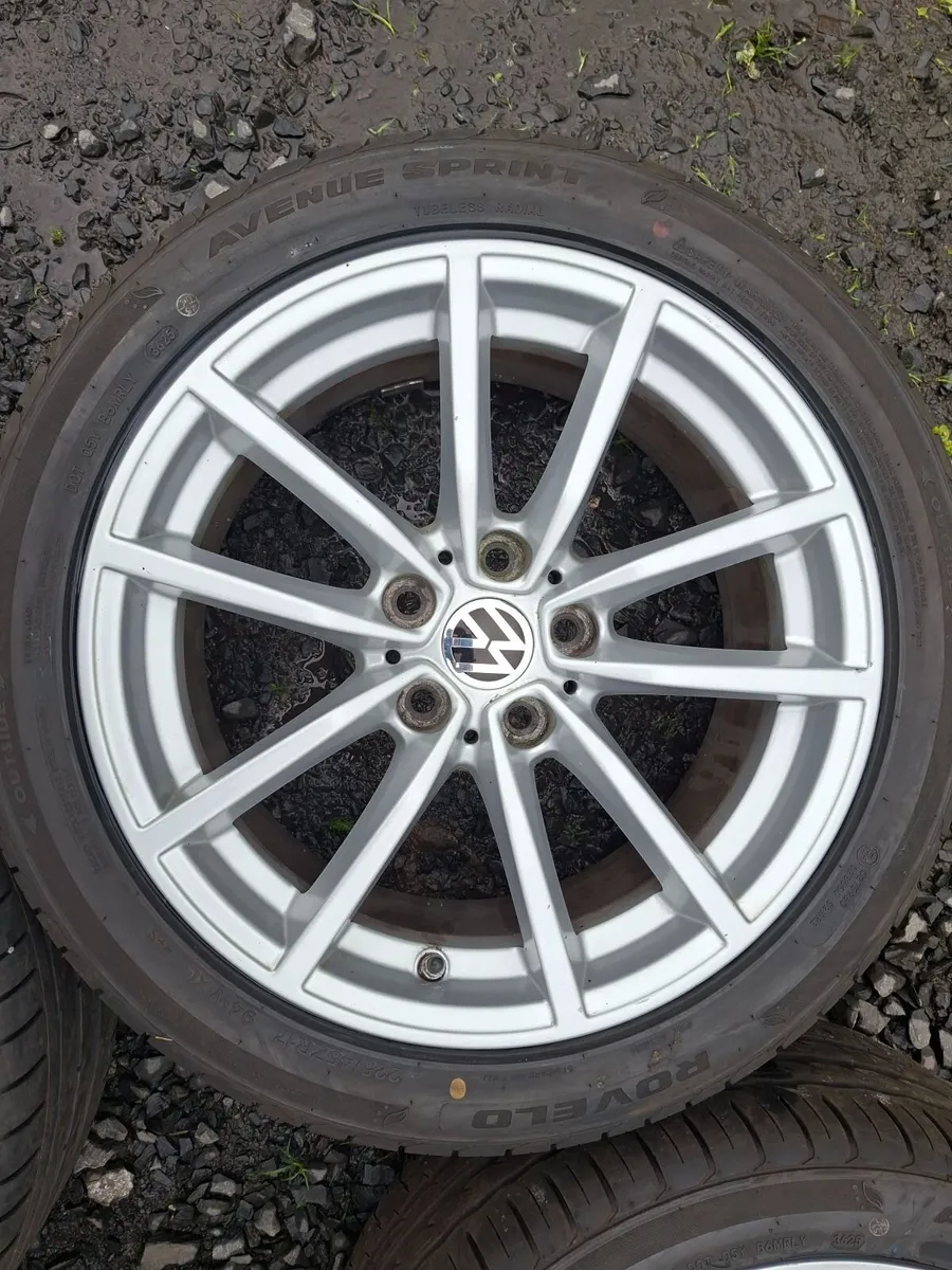 17" Vw Alloys with tyres - Image 3