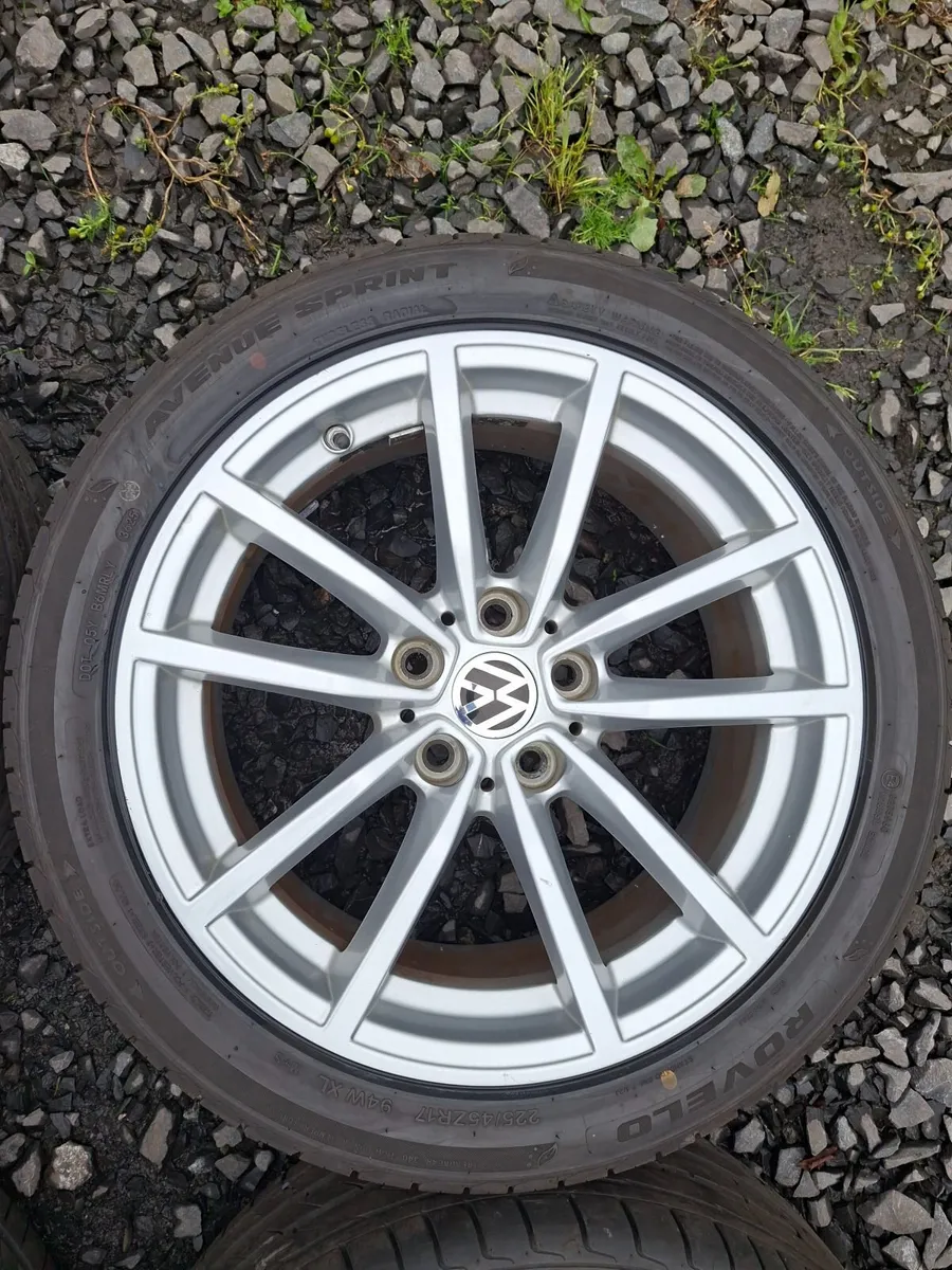 17" Vw Alloys with tyres - Image 4